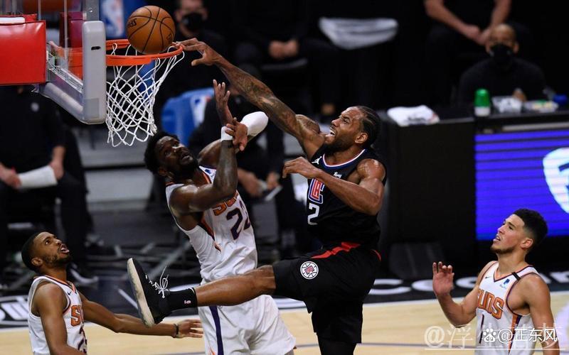 伦纳德突袭禁区腾空暴扣 伦纳德突袭禁区腾空暴扣