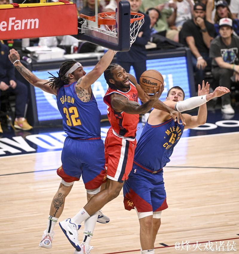 雷霆强势击败卫冕冠军豪取15连胜 鹈鹕轻松战胜奇才